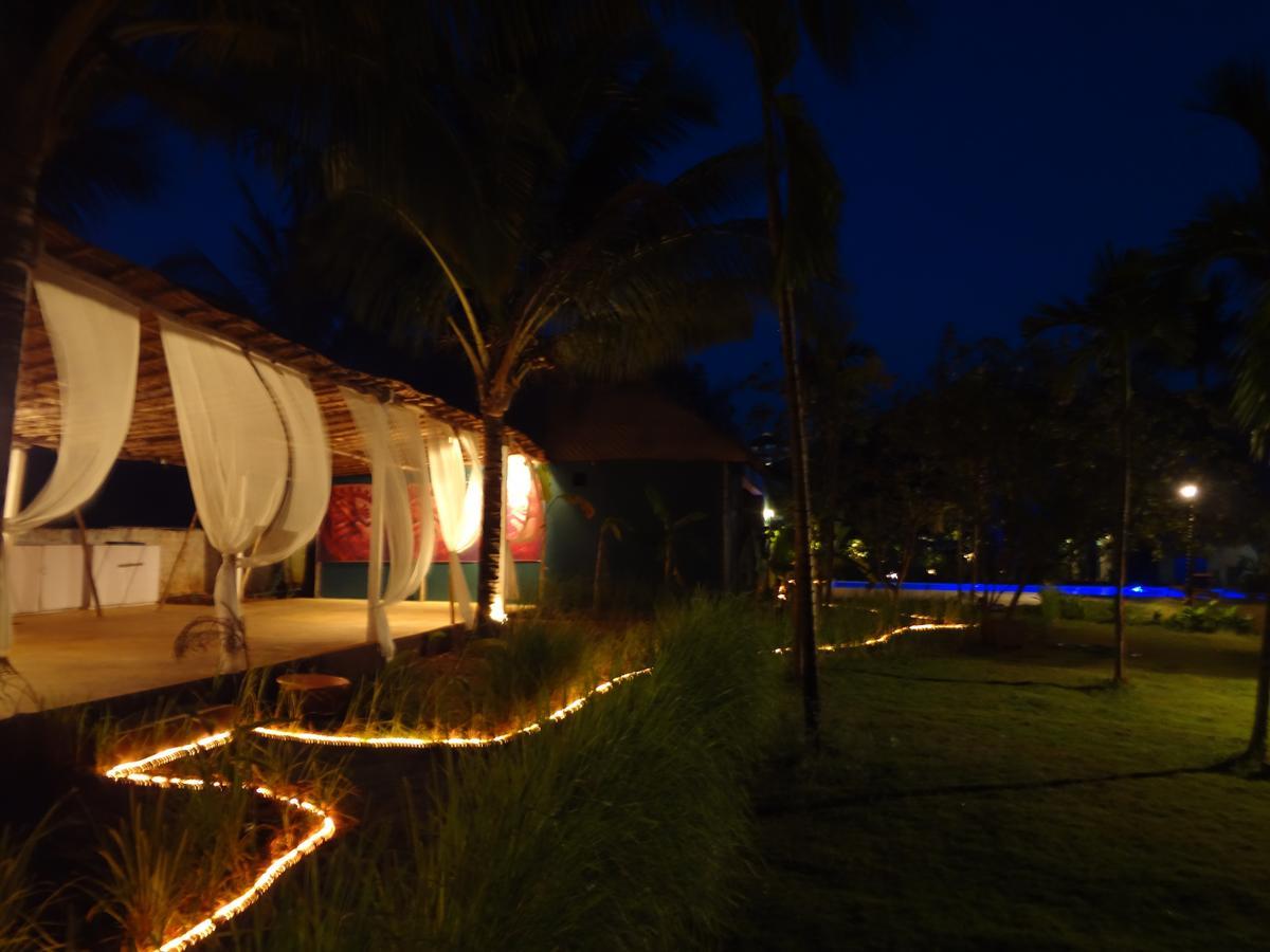 Aquatica Resorts & Spa Morjim Buitenkant foto