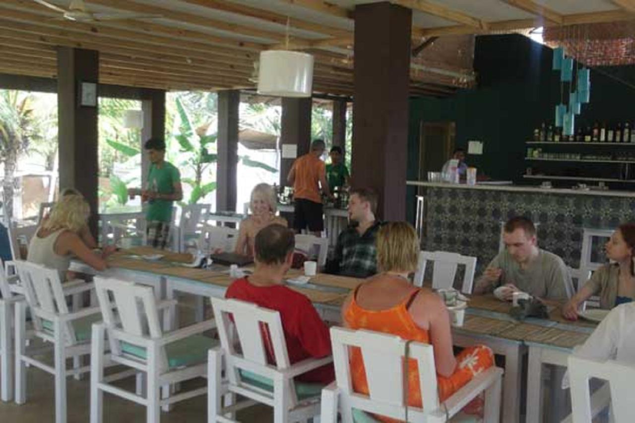 Aquatica Resorts & Spa Morjim Buitenkant foto