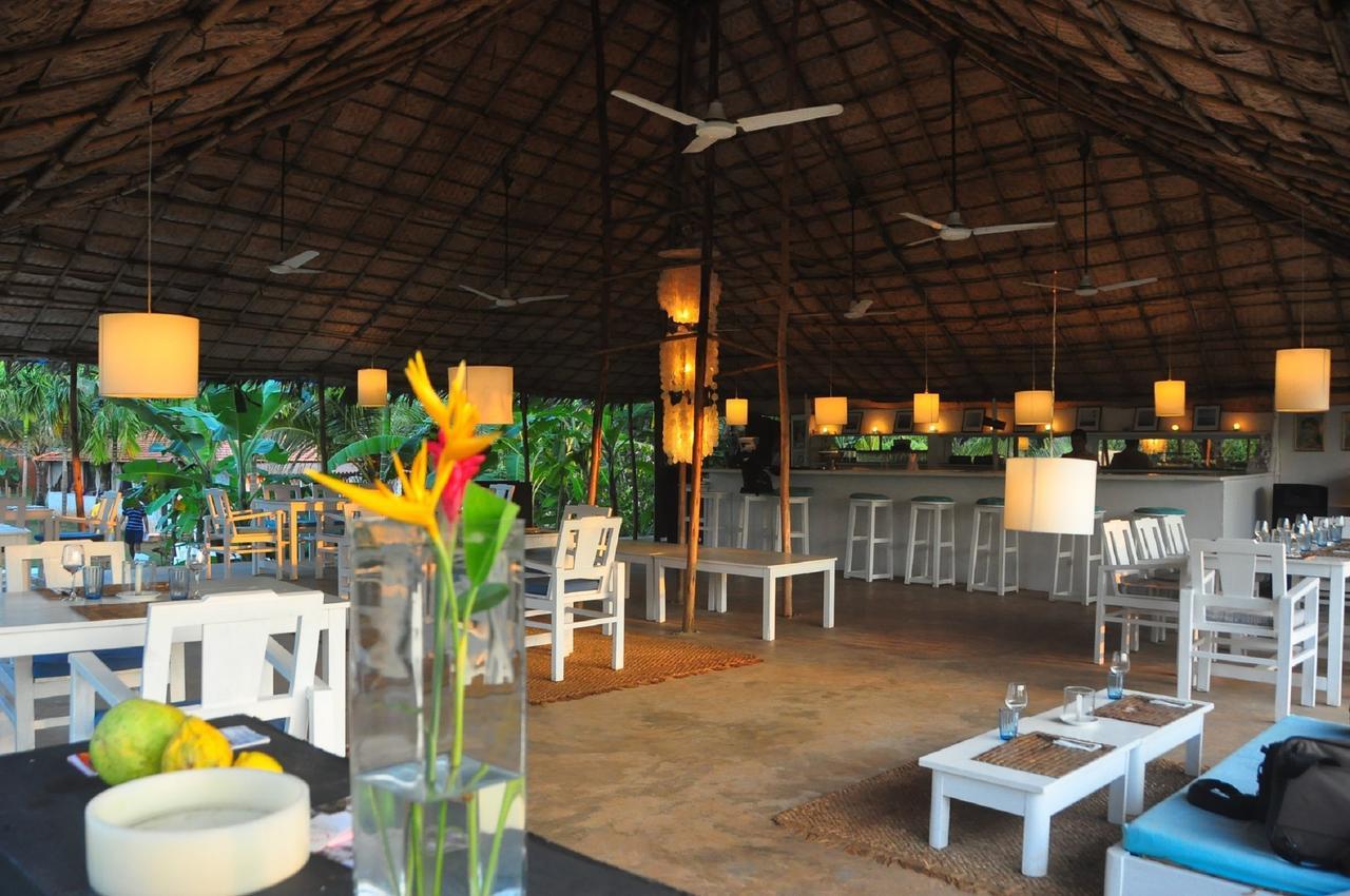 Aquatica Resorts & Spa Morjim Buitenkant foto