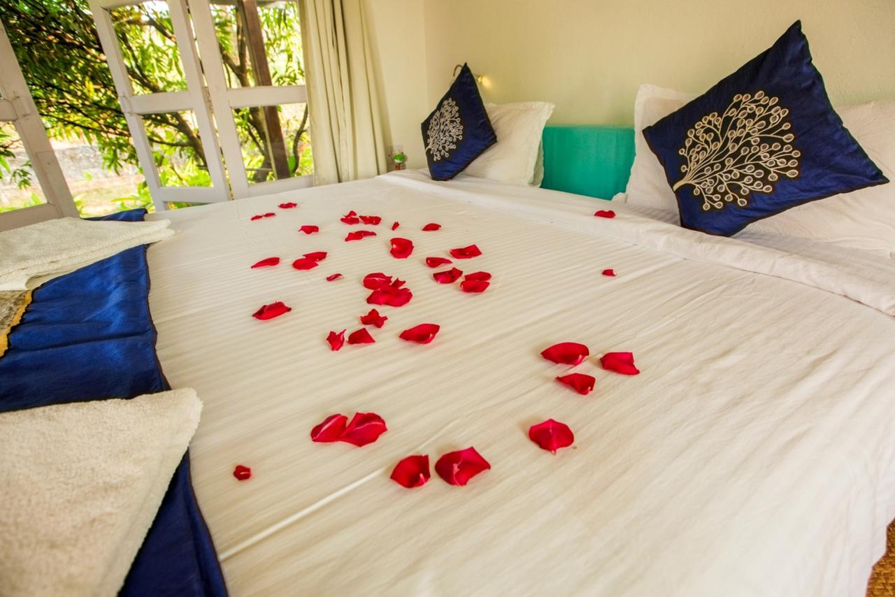Aquatica Resorts & Spa Morjim Buitenkant foto