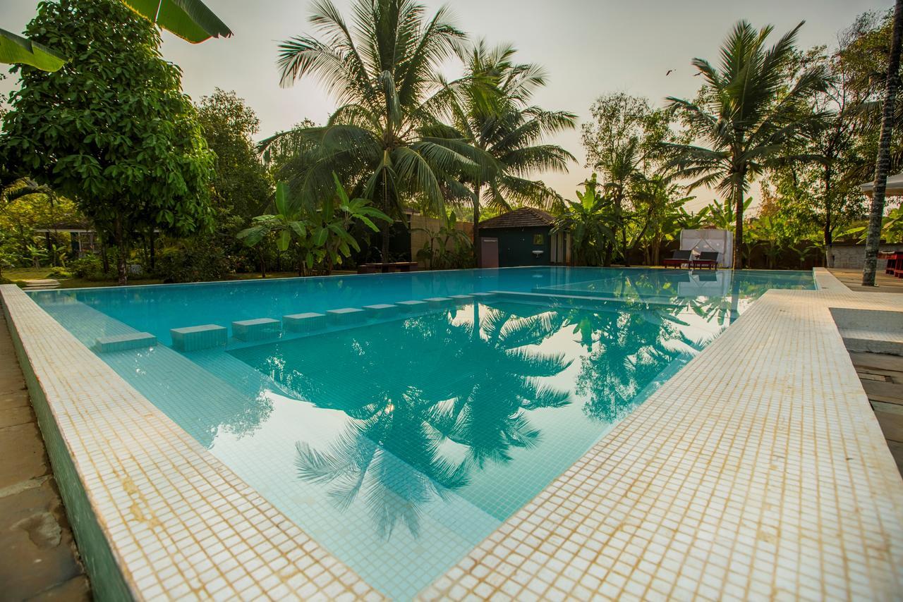 Aquatica Resorts & Spa Morjim Buitenkant foto