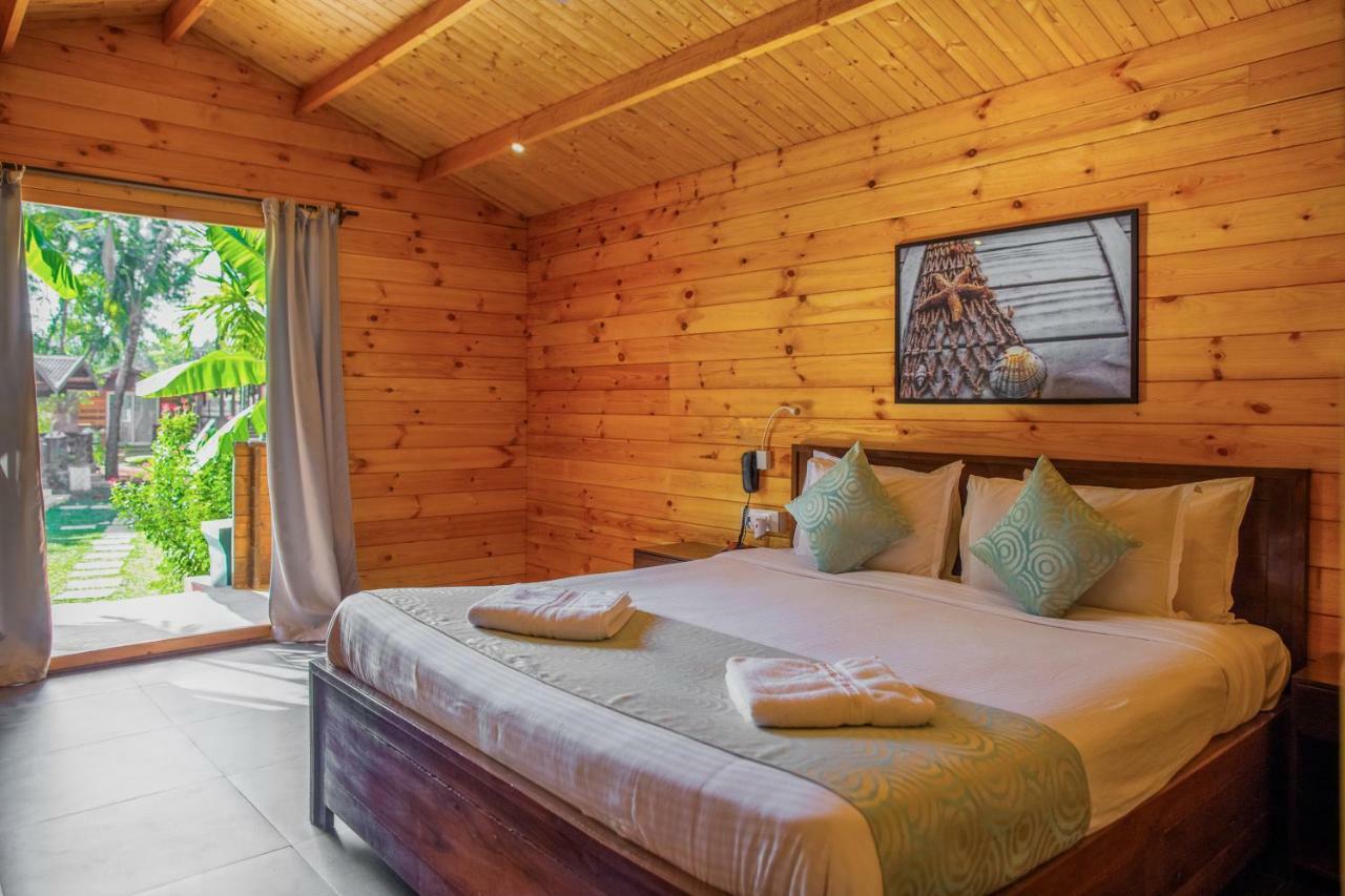 Aquatica Resorts & Spa Morjim Buitenkant foto